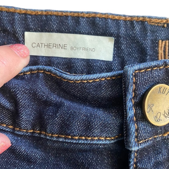 Kut from the Kloth Catherine Boyfriend Jeans 10 - Picture 6 of 15